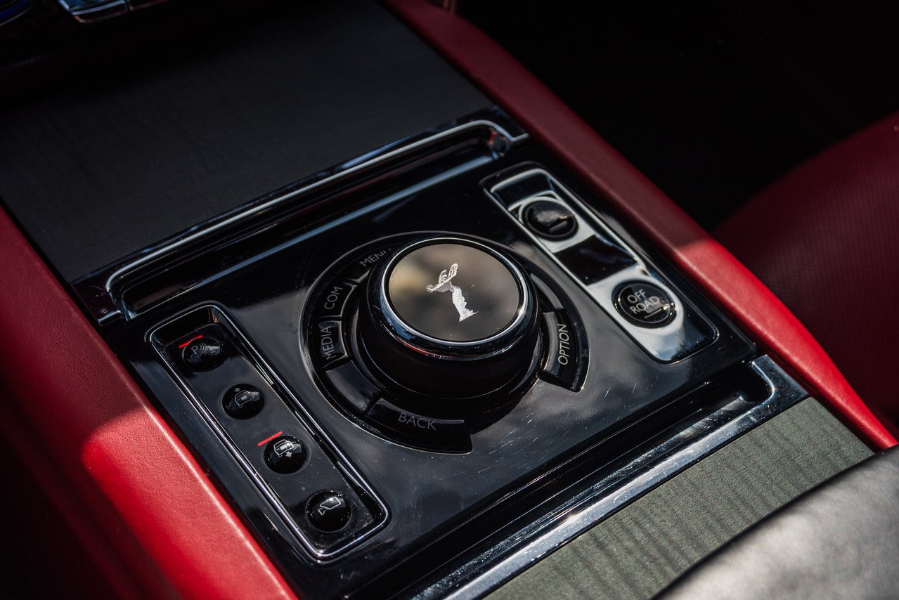 ROLLS ROYCE CULLINAN W/ RED INTERIOR